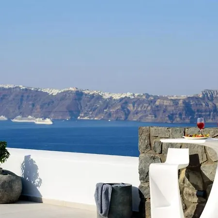 Splendid Santorini Vista 3 Bedrooms Private Pool & Bath Вилла *