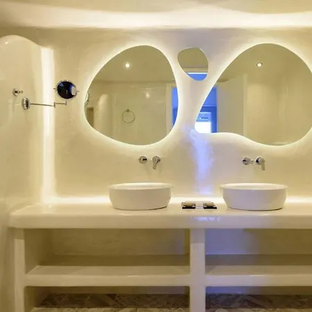 Splendid Santorini Vista 3 Bedrooms Private Pool & Bath * Акротири