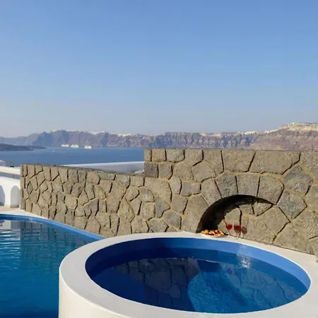 Вилла Splendid Santorini Vista 3 Bedrooms Private Pool & Bath Акротири